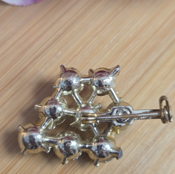 Vintage Gold Pearl Brooch - Unsigned - Picture 2 of 3